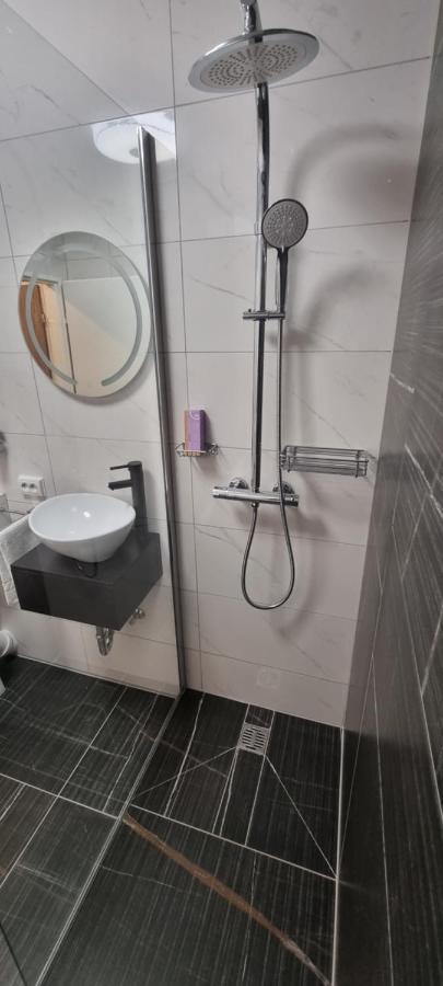 Studio-Apartment ' Andrei 1 ' - Neu In Neuburg An Der Donau Ngoại thất bức ảnh